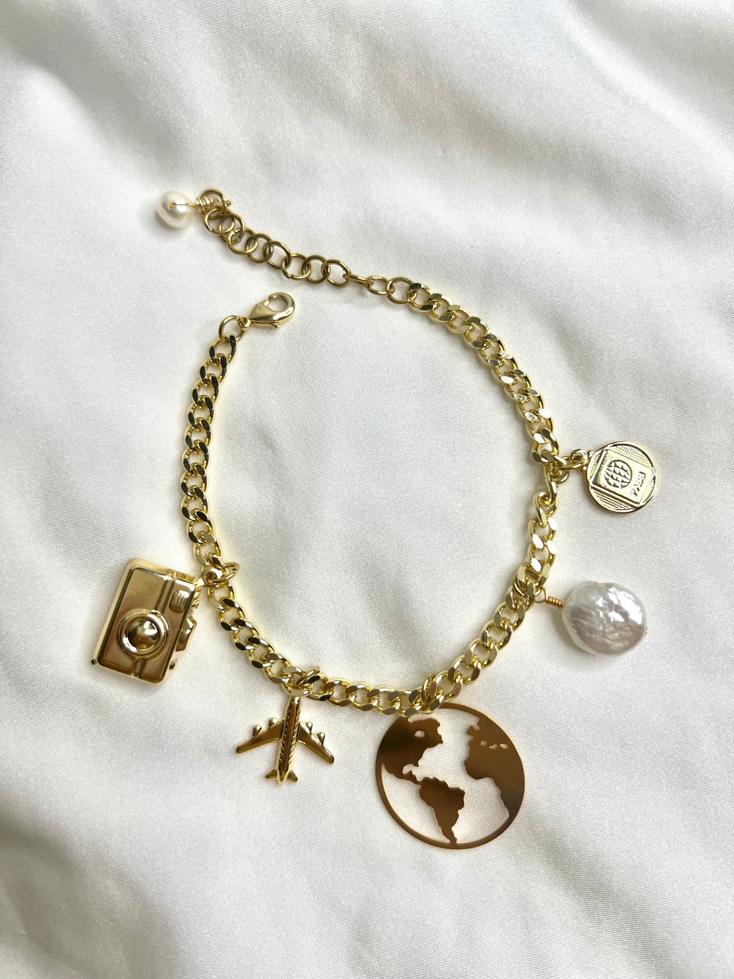 Travel lover bracelet